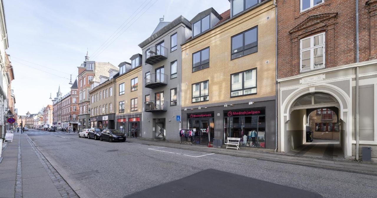 Aday - Apartment Suite 1 Aalborg Center Ngoại thất bức ảnh